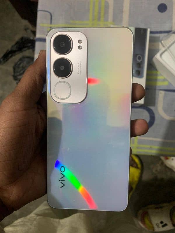 vivo y19s 3