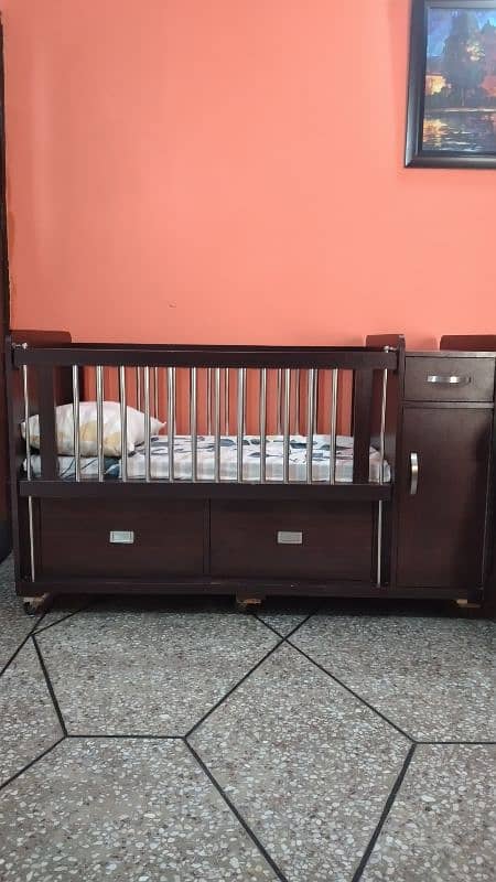 Baby Cot/ Baby Crib/ Cot with drawer/cabinet 1