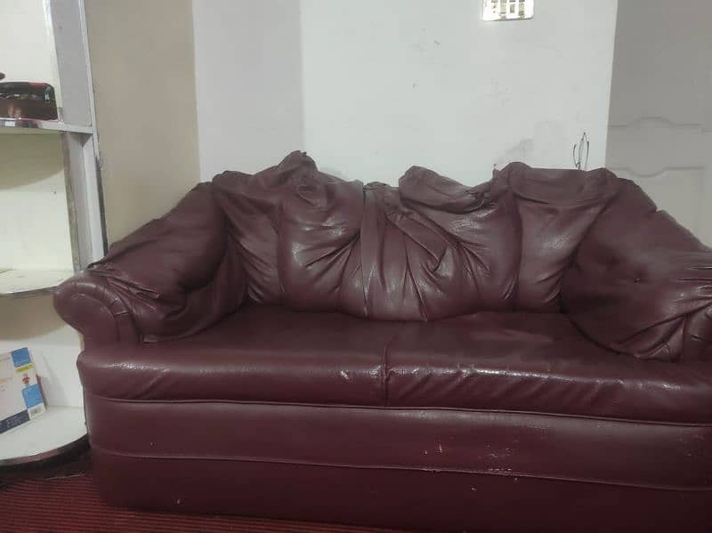 Sofa and dewan for sale in good condition 3