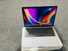 Apple MacBook Pro 13-inch,2019, 8Gb/256Gb 1st read note in description