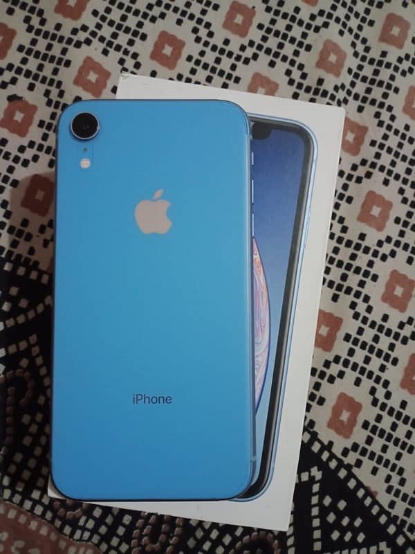 Iphone Xr 64 gb  pta approved 0