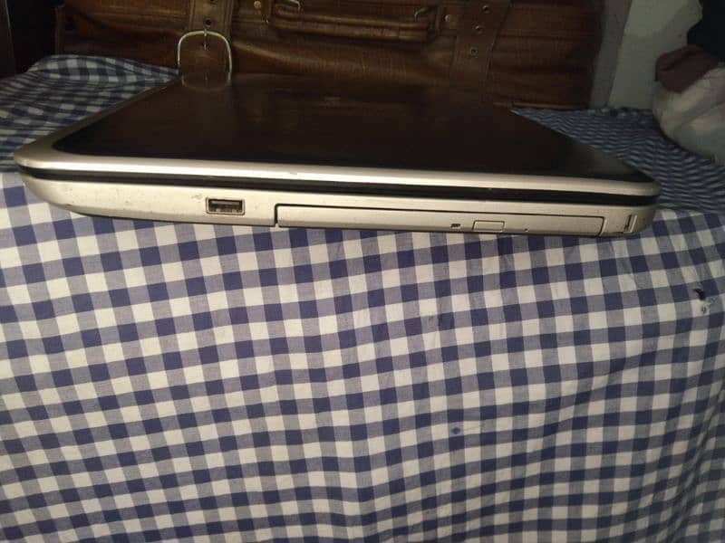 Dell Latitude (Touch Screen) 4gb RAM | 128gb SSD | Core i5 4th gen 1