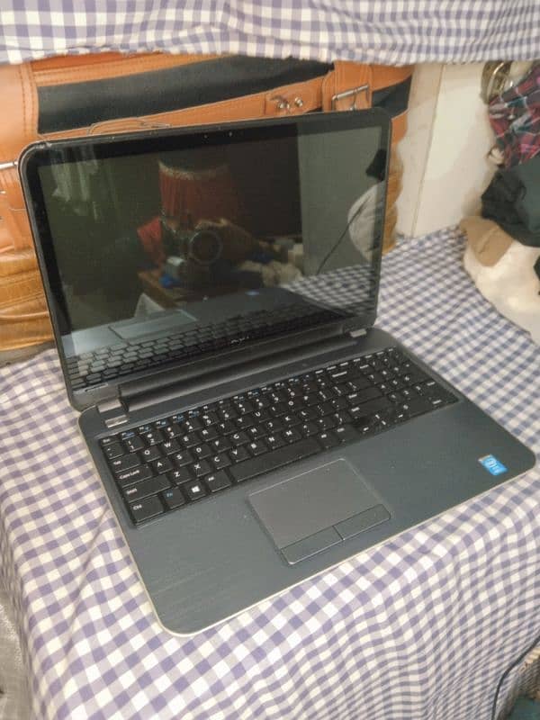 Dell Latitude (Touch Screen) 4gb RAM | 128gb SSD | Core i5 4th gen 4