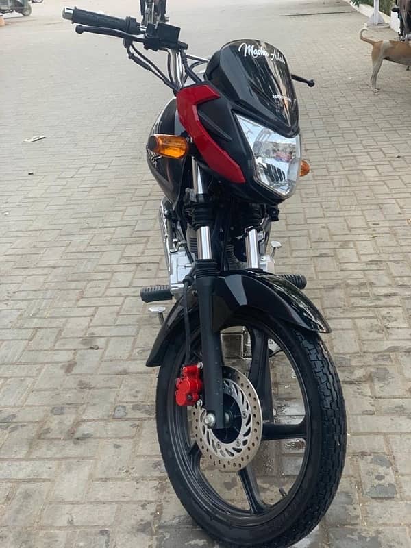 honda cb-125f in new condition 2