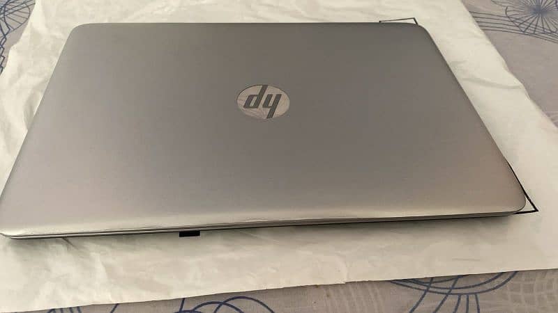 Hp core i5 8 256 1