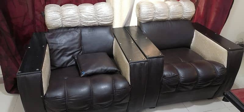 5 seater sofa set and Centre table 3