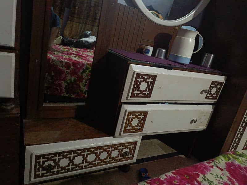 Dressing Table 1