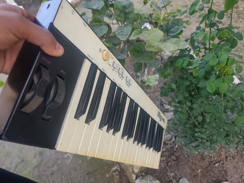 midi keyboard iRig Keys PRO 37 Keys keyboard Good condition 1