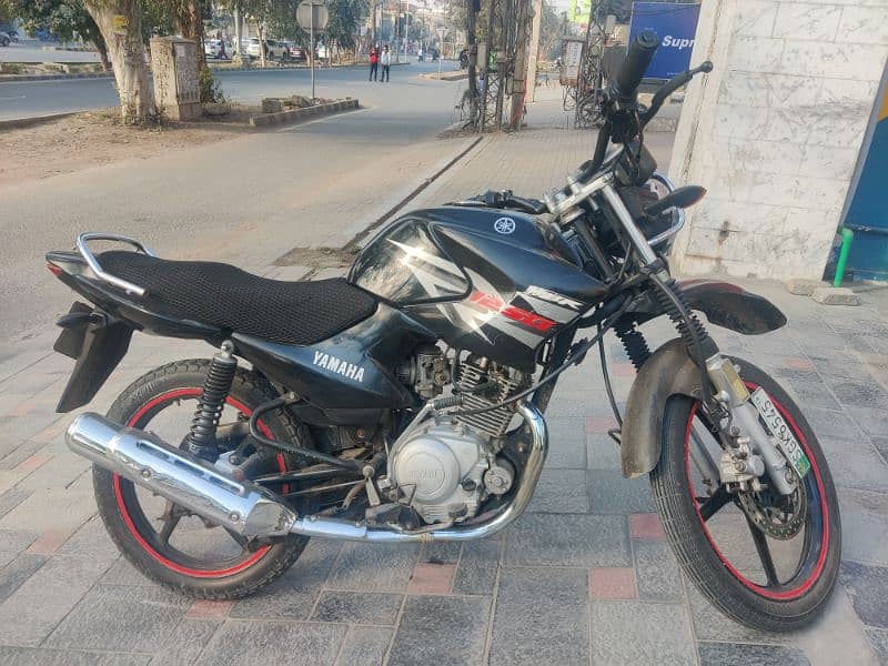 Yamaha ybr 125g 2018 4