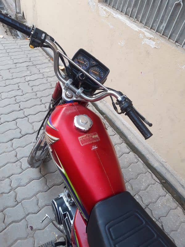 2017 model Honda 125cc For sale Gujrat 4