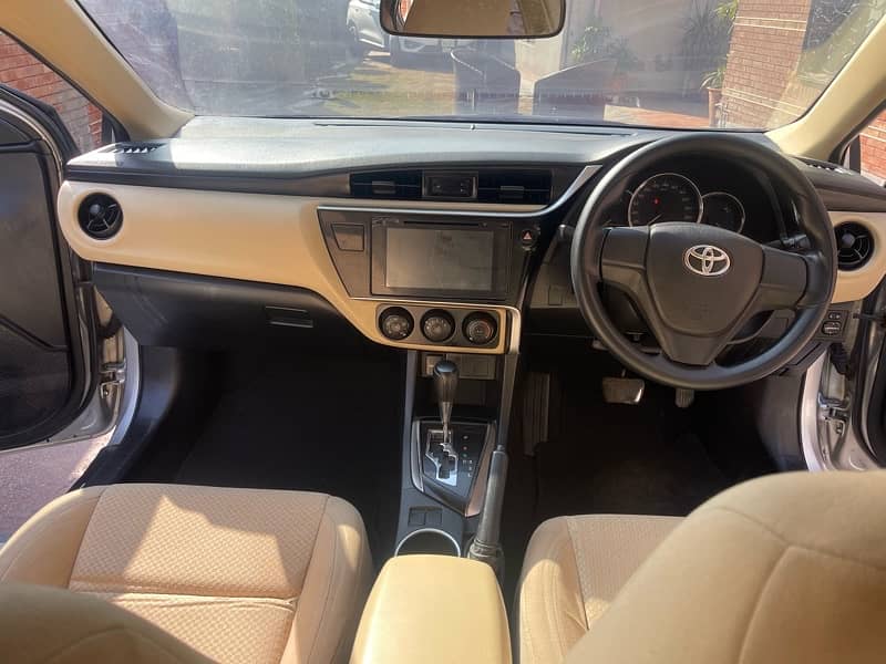 Toyota Corolla GLI 2017 1.3 auto orginal orginal condition 9