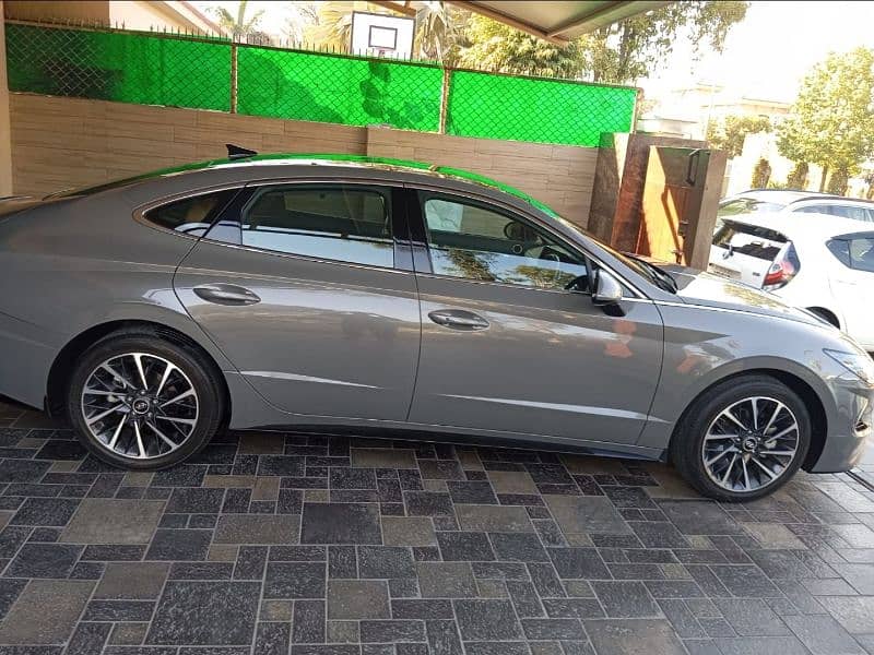 hyundai sonata immaculate condition 5