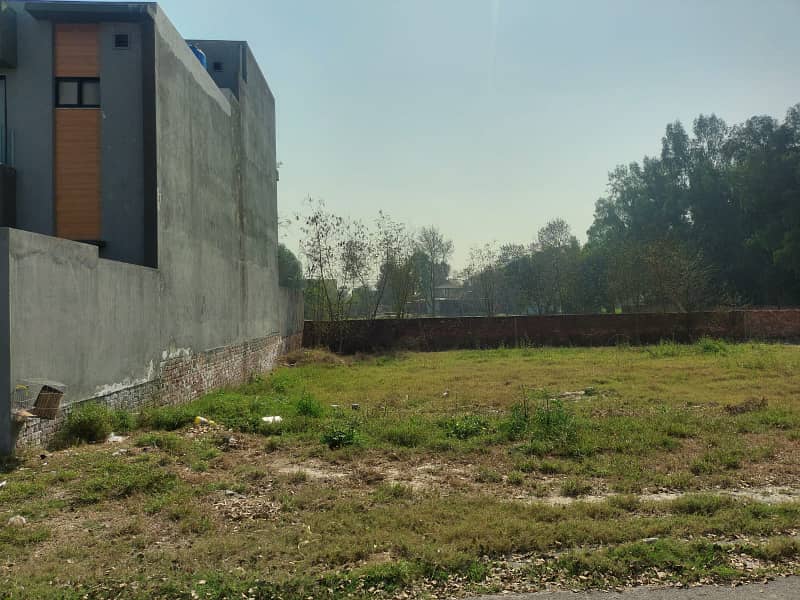 2.5 Marla Plot For Sale At New Iqbal Park Lahore Cantt 0