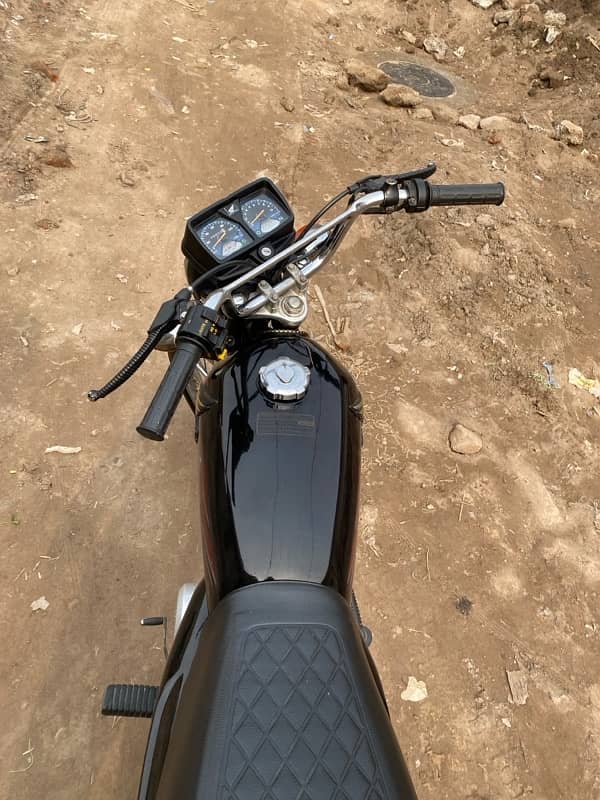 Honda CG 125 for sale. 11