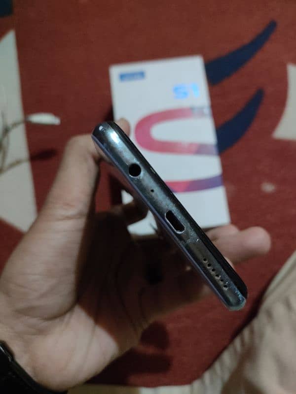 Vivo S1 4