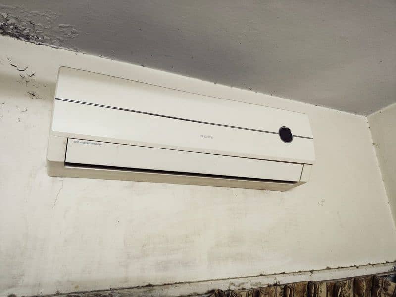 Gree 1 ton split ac Non inverter 0