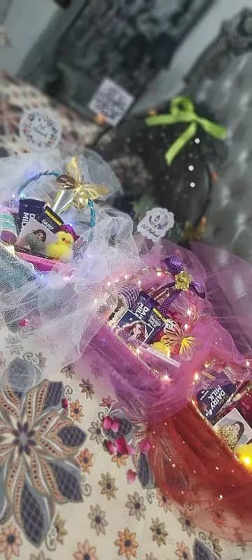 Customized Gift Baskets For Birthdays, Gift Boxes, Chocolate Bouquet 12