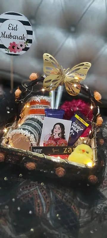 Customized Gift Baskets For Birthdays, Gift Boxes, Chocolate Bouquet 13