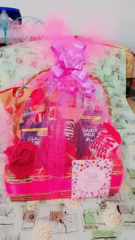 Customized Gift Baskets For Birthdays, Gift Boxes, Chocolate Bouquet 14