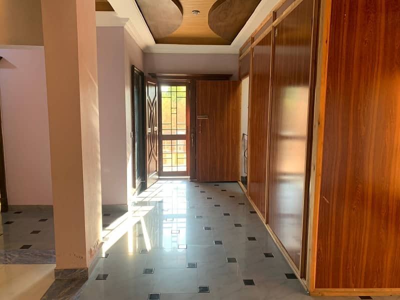 ONE KANAL HOUSE AVAILABLE FOR RENT 0