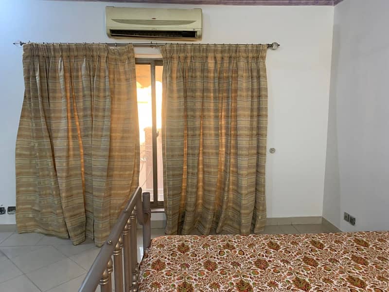 ONE KANAL HOUSE AVAILABLE FOR RENT 28