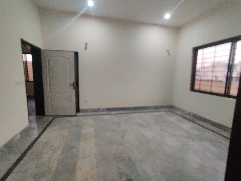 1 Kanal Seprate House For Rent 8