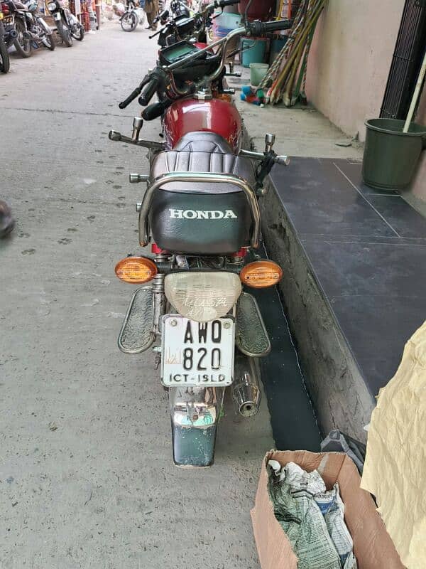 Hi speed 70cc tonkey tapas original and 33000 driven  80000 price 2