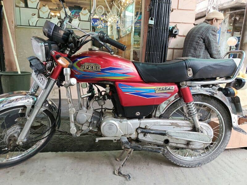 Hi speed 70cc tonkey tapas original and 33000 driven  80000 price 4