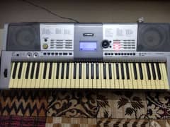 Yamaha Piano keyboard