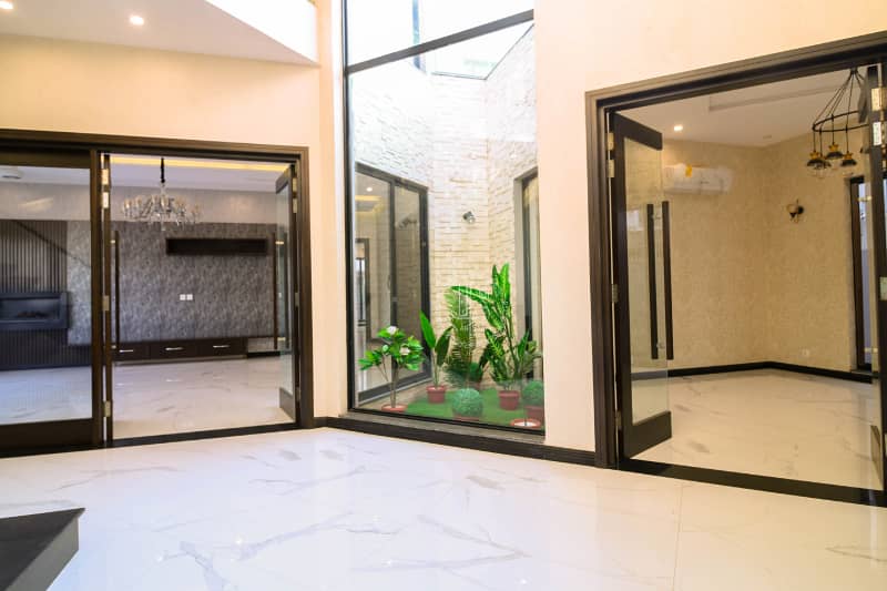 30 MARLA LIKE A BRAND NEW MOST BEAUTIFULL HOUSE AVAILABLE FOR RENT IN DHA PHASE 5 3