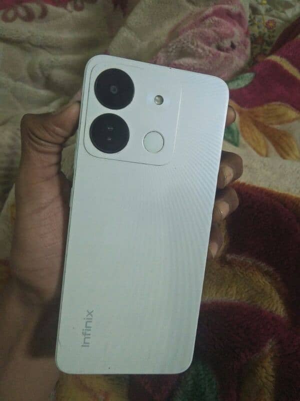 Infinix smart 7hd 4/64 4