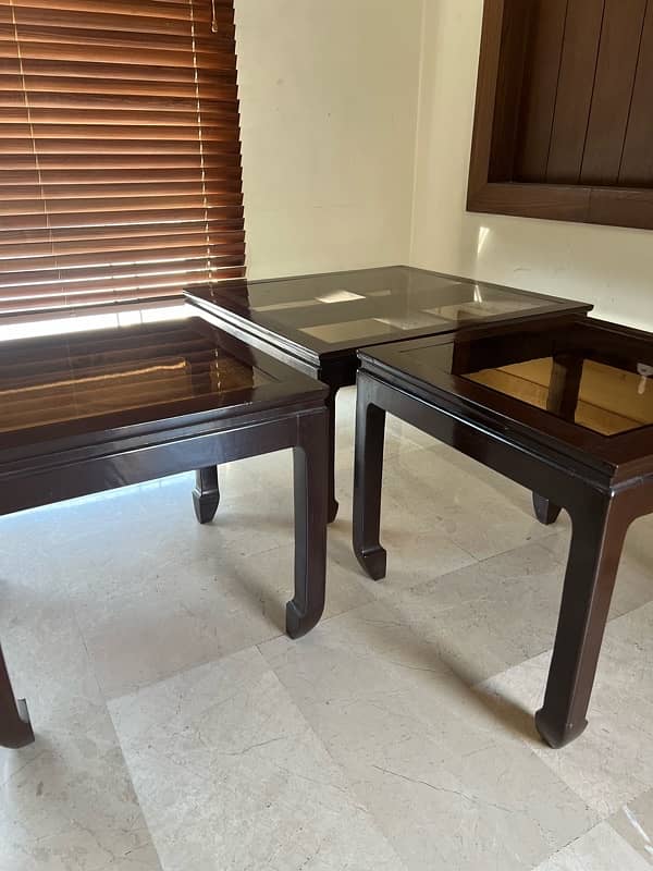 Set of 3 Wooden Tables with Glass Top 4