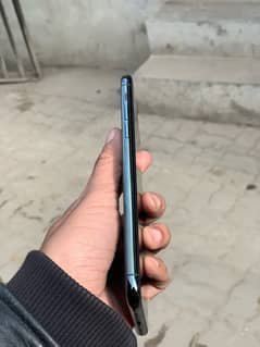 iphone 11 pro max PTA APPROVED