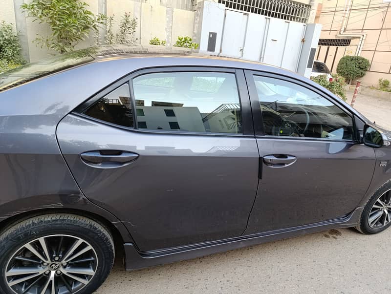 Toyota Corolla Altis 2017 automatic Facelift 7