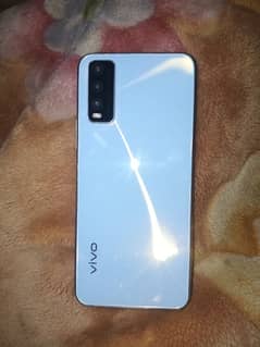 vivo y20s 4/128 just back change  18000