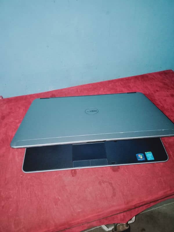 Dell Latitude E6440 1