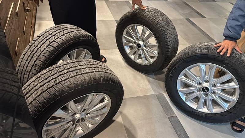 ISUZU D MAX ORIGINAL RIM TYRES BRANDNEW 1