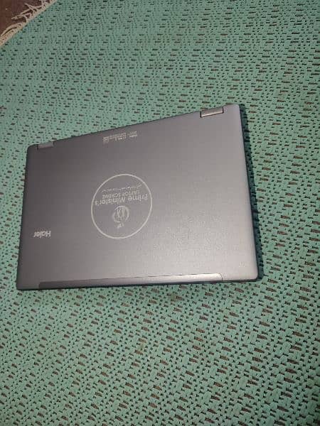 Laptop Y11C 8/256 Tablet mode Touch screen full okay Working. 2