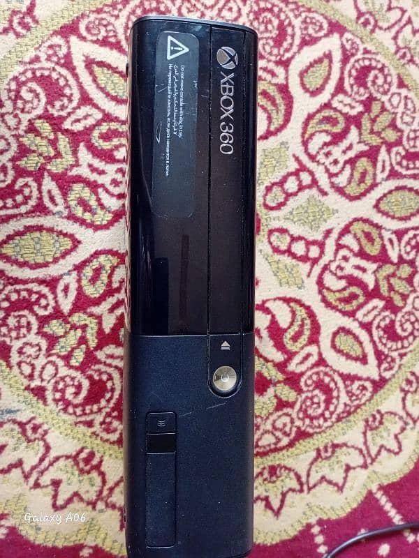 Xbox 360 ultra slim 500gb 1