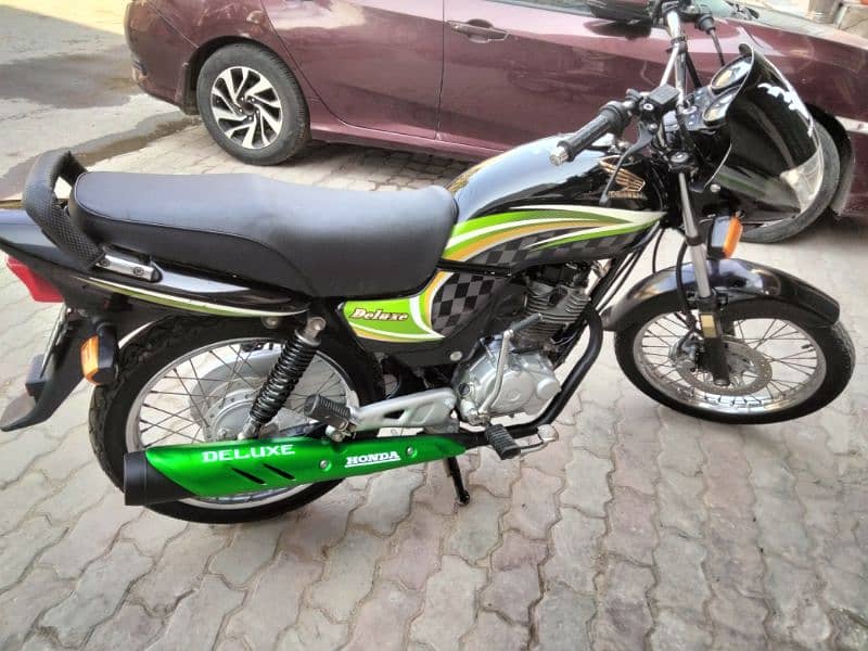 Honda Deluxe 125cc . , 03033258935 5