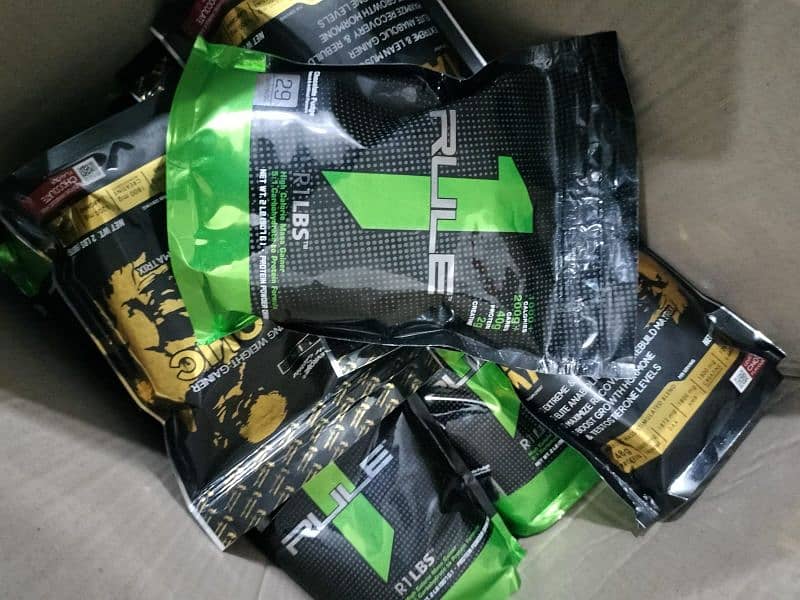 protein powder 1kg available (03168611826) 2