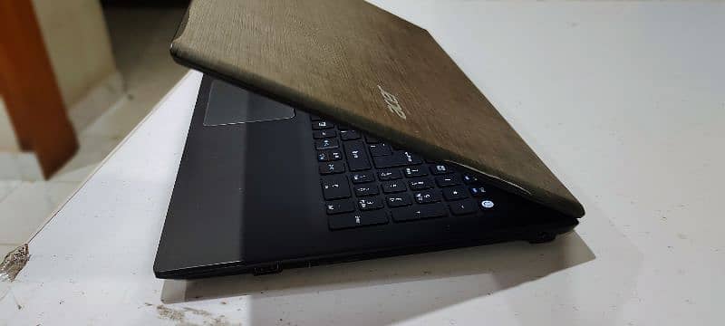 ACER Laptop 500gb/8gb full keypad 0