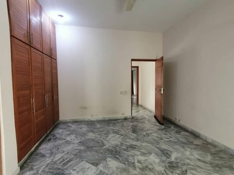 3 Beds 1 Kanal Upper Portion Prime Location for Rent in DHA Phase 5 Lahore. 5