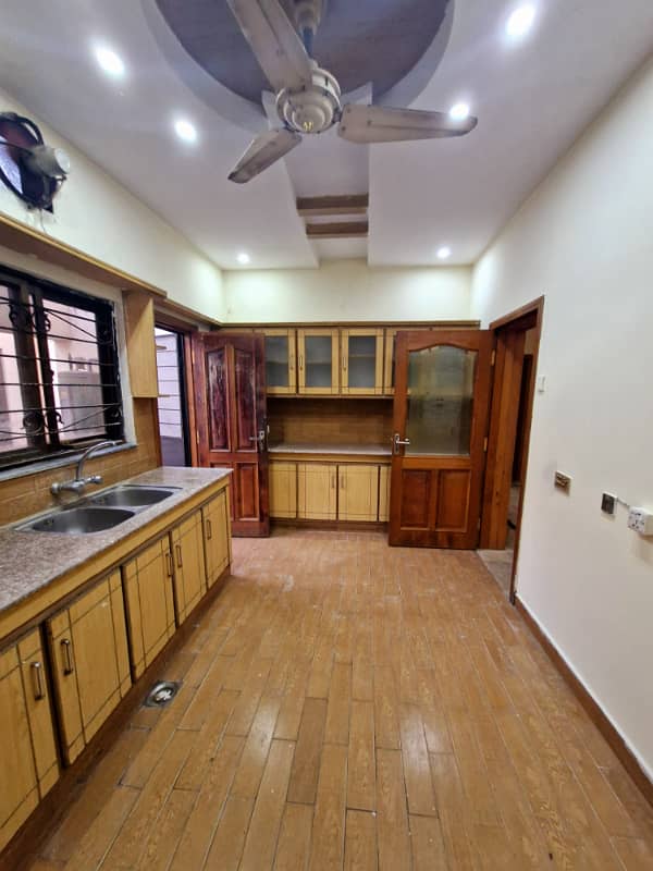 3 Beds 1 Kanal Upper Portion Prime Location for Rent in DHA Phase 4 Lahore. 4