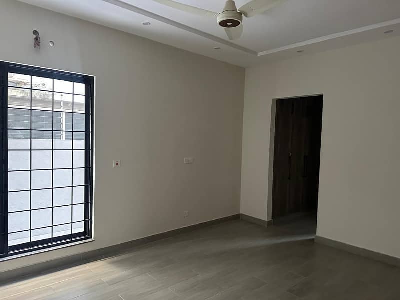 1 Kanal Grey Structure House For Sale In Banker Avenue Cooperative Housing Society 13