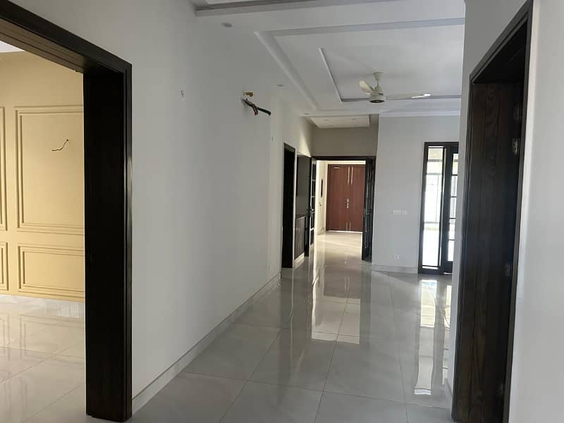 1 Kanal Grey Structure House For Sale In Banker Avenue Cooperative Housing Society 27