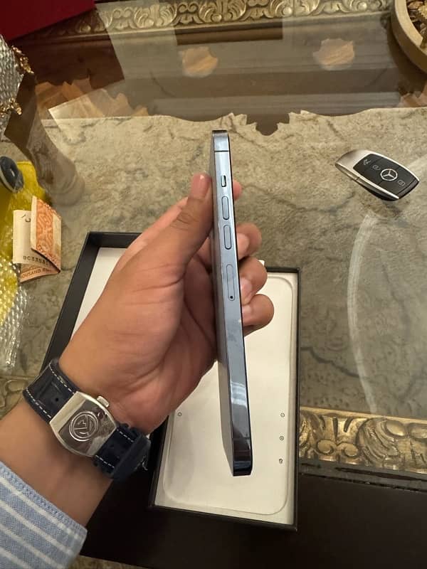 iphone 13 pro max sierra blue 256 GB pta aproved 3