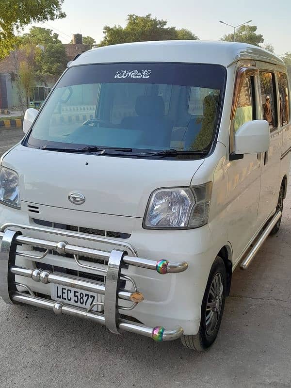 Daihatsu Hijet 2011 0