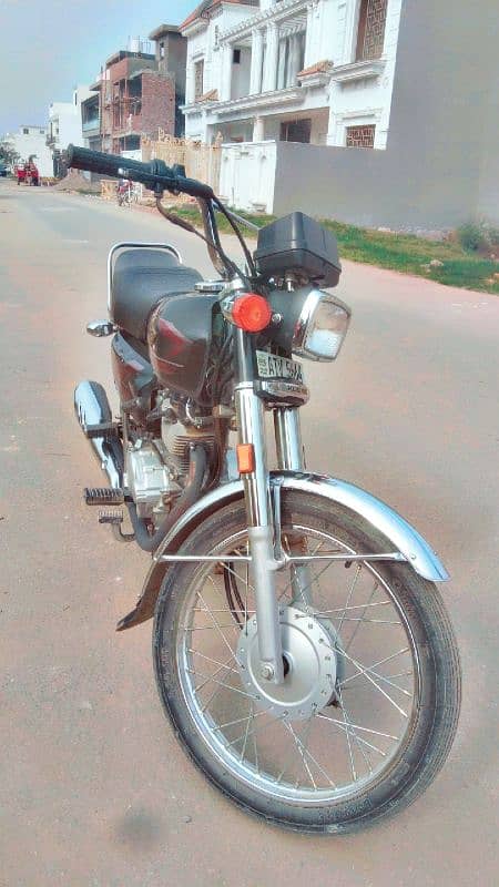 honda 125.  . . 03019777147 6