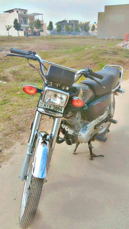 honda 125.  . . 03019777147 9